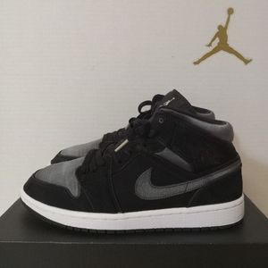 Jordan 1 Retro Mid SE Nylon "Black Grey" Size 8 (2019)
